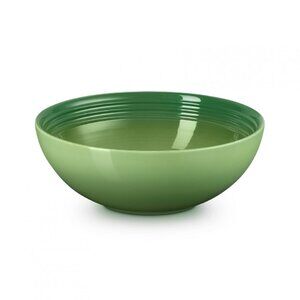 NEW Le Creuset Stoneware Vancouver Serving Bowl 2 3/8 qt 9 3/8in Bamboo Green